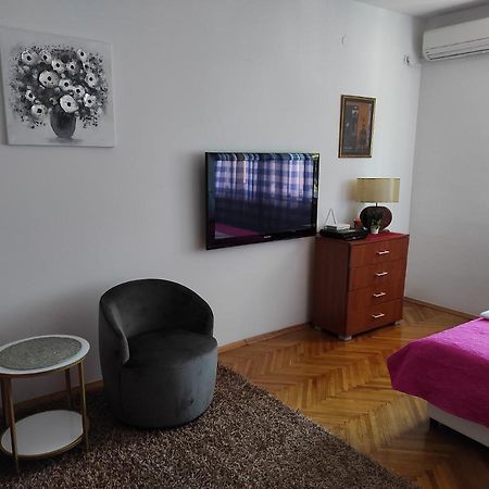 Appartamento Stan U Centru Podgorica Esterno foto